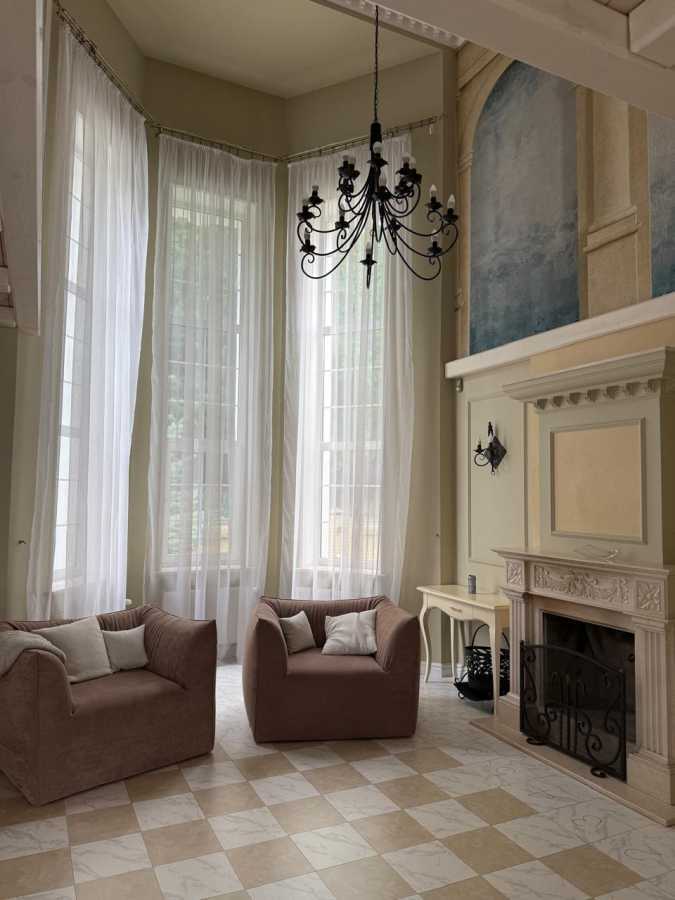 Продаж будинку 350 м², Максима Рильського вул.