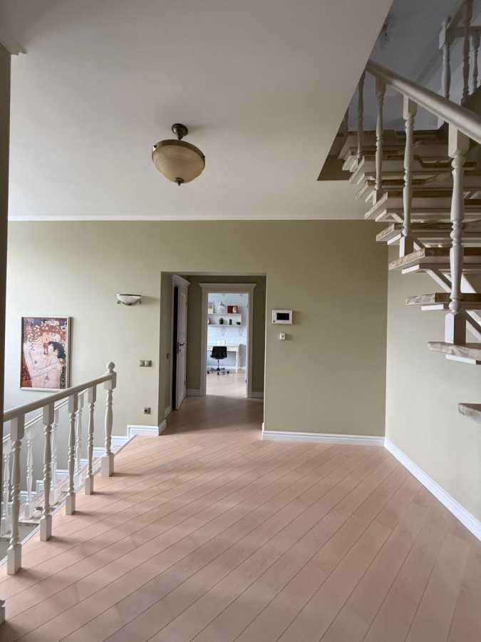 Продаж будинку 350 м², Максима Рильського вул.