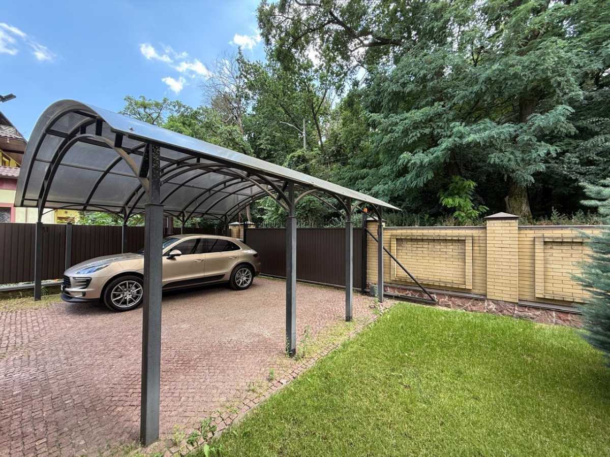 Продаж будинку 350 м², Максима Рильського вул.