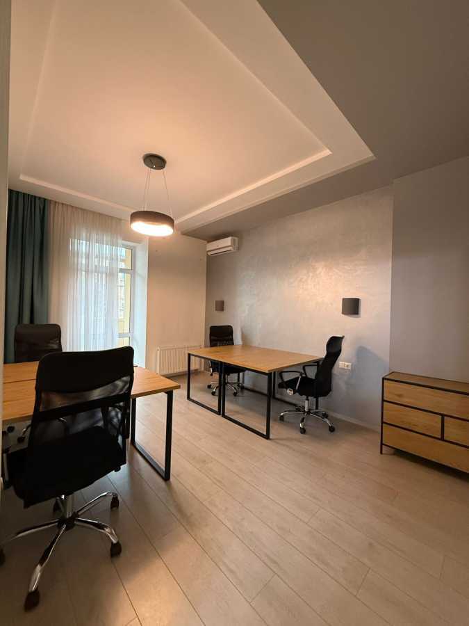 Аренда офиса 70 м², Евгения Коновальца ул., 36Е