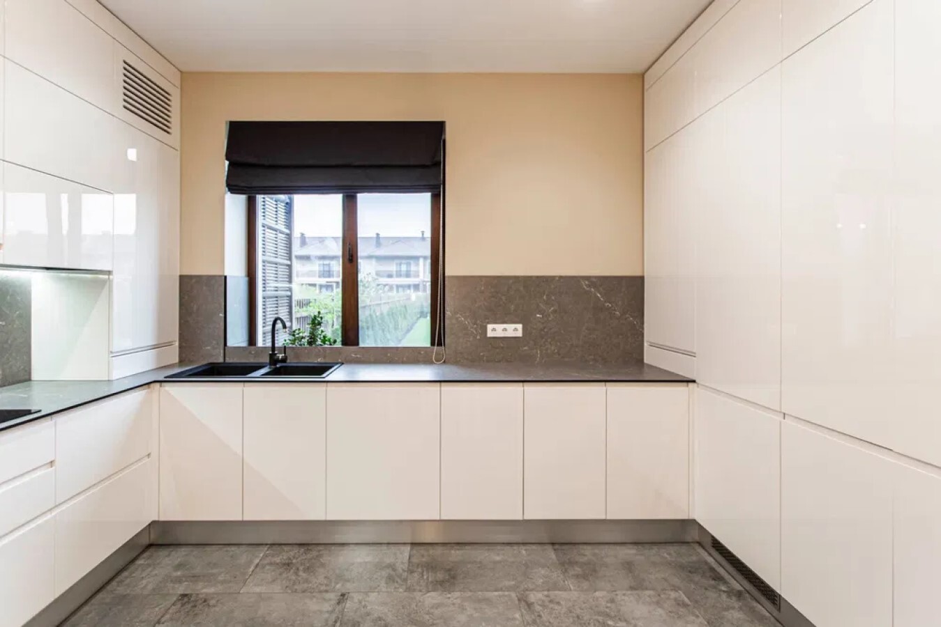 Аренда триплекса 215 м², Центральная ул.