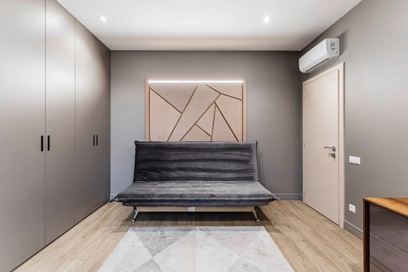 Аренда триплекса 215 м², Центральная ул.