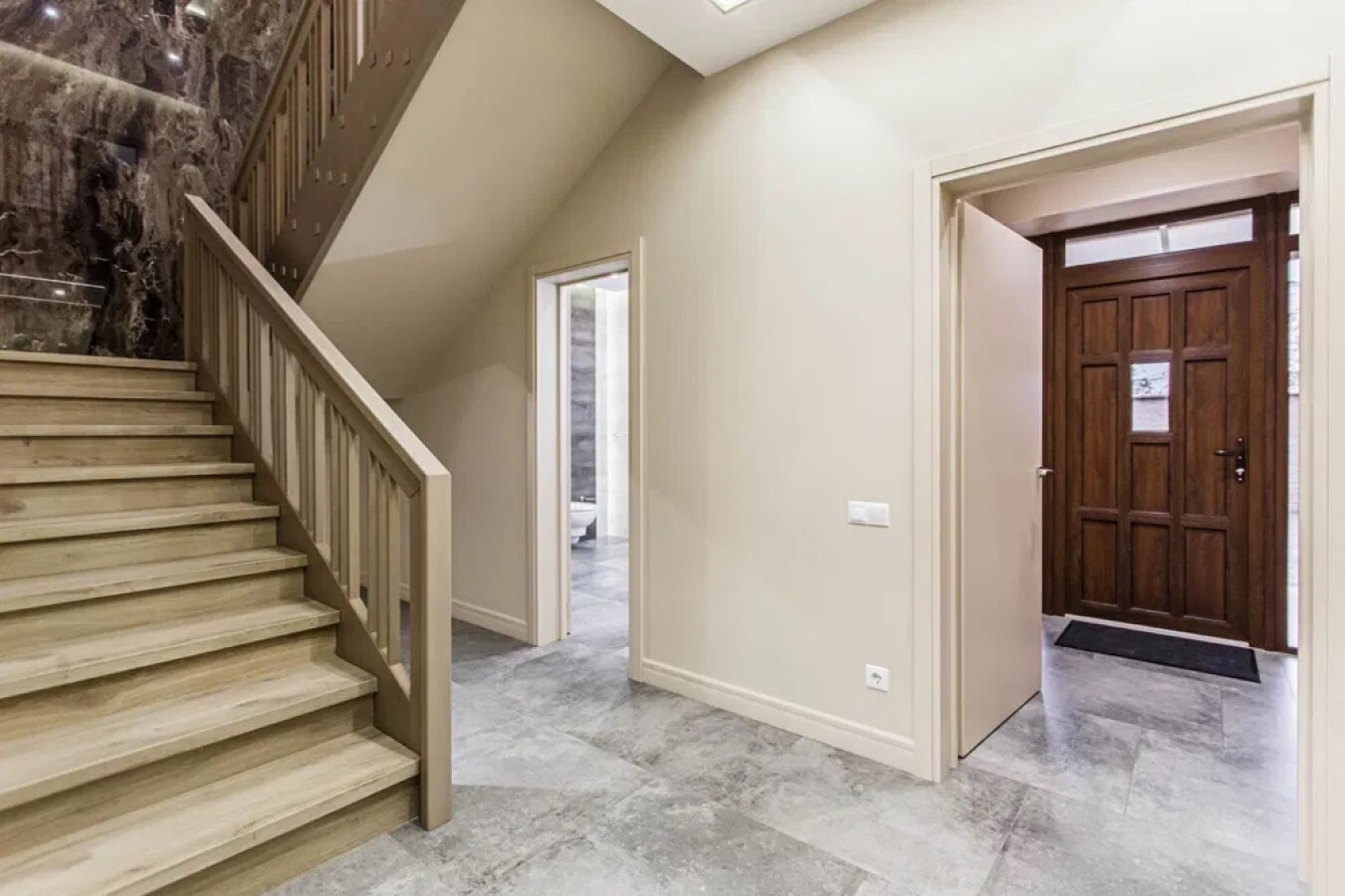 Аренда триплекса 215 м², Центральная ул.