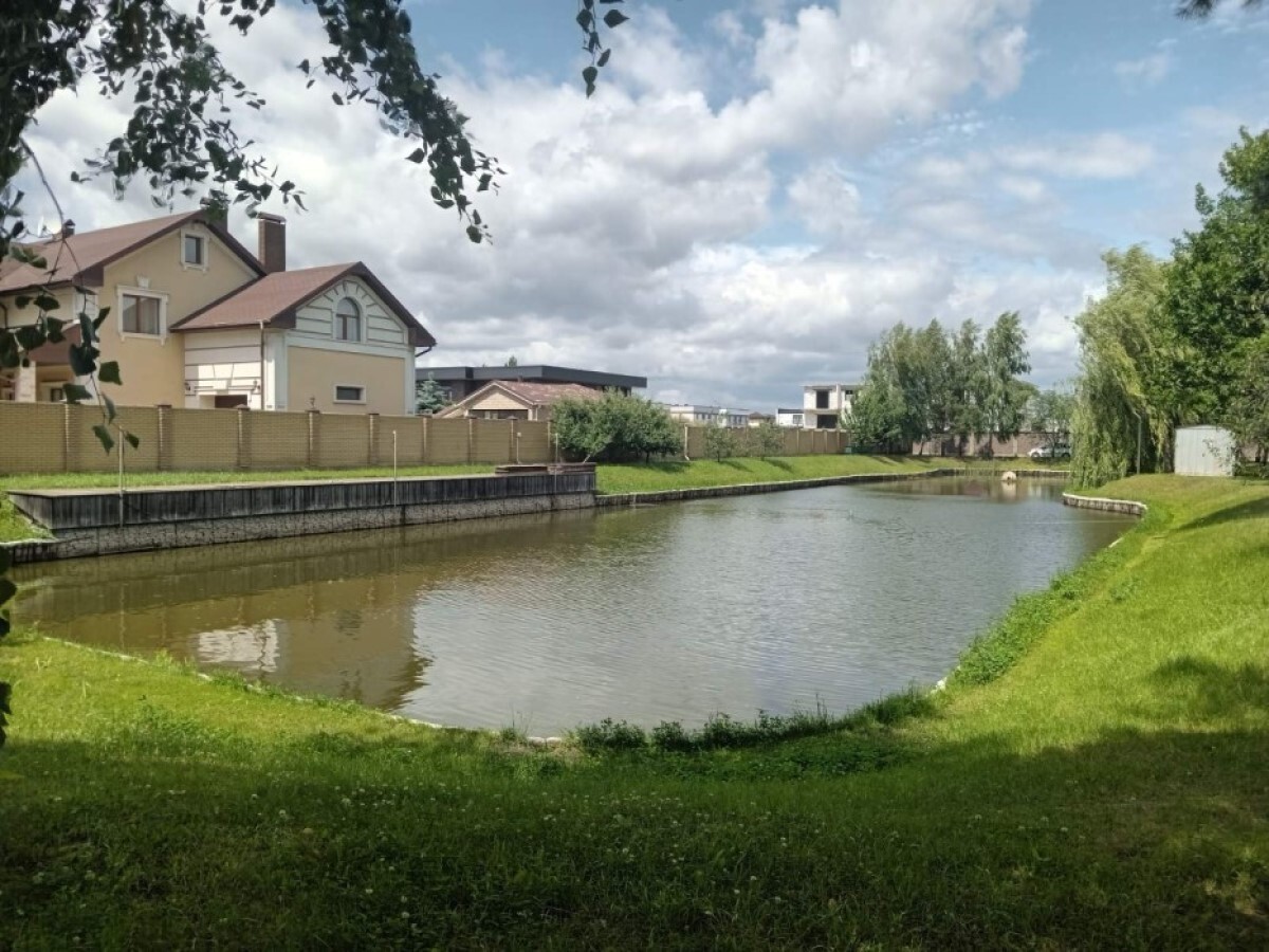 Аренда триплекса 215 м², Центральная ул.