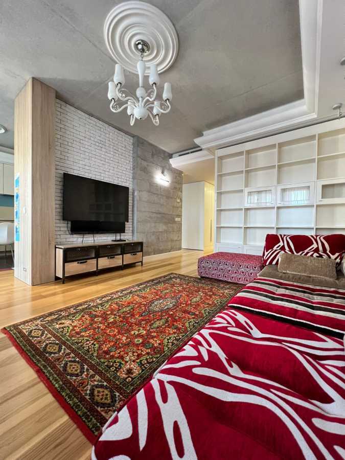 Аренда 4-комнатной квартиры 150 м², Голосеевская ул., 13Б