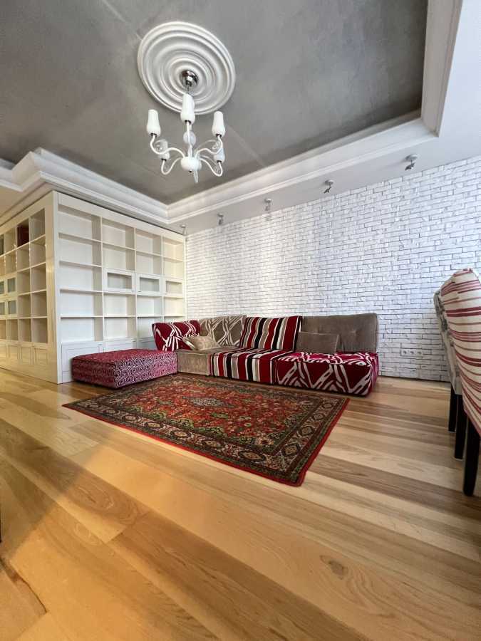 Аренда 4-комнатной квартиры 150 м², Голосеевская ул., 13Б