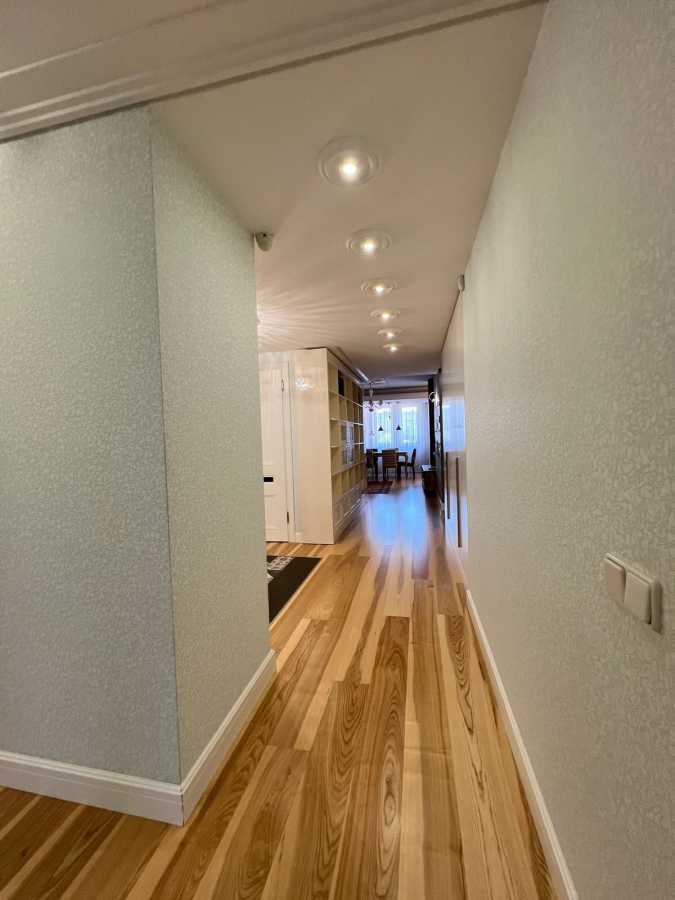 Аренда 4-комнатной квартиры 150 м², Голосеевская ул., 13Б