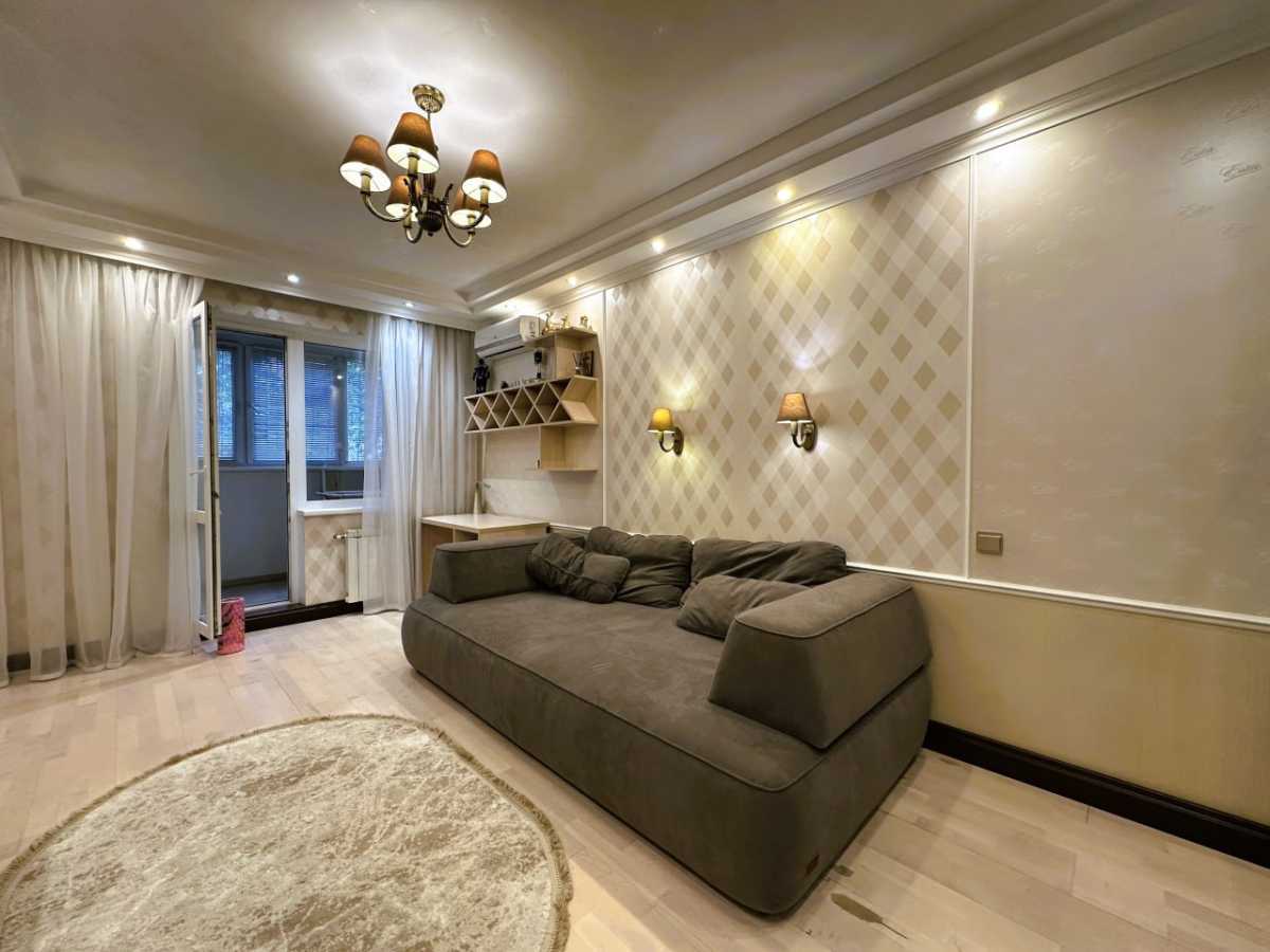 Аренда 3-комнатной квартиры 93 м², Николая Голего ул., 12