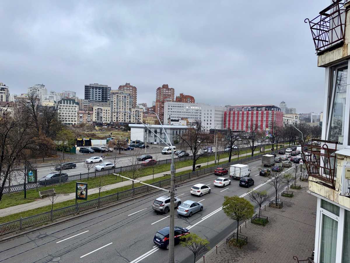 Продажа 2-комнатной квартиры 46 м², Берестейский, 7