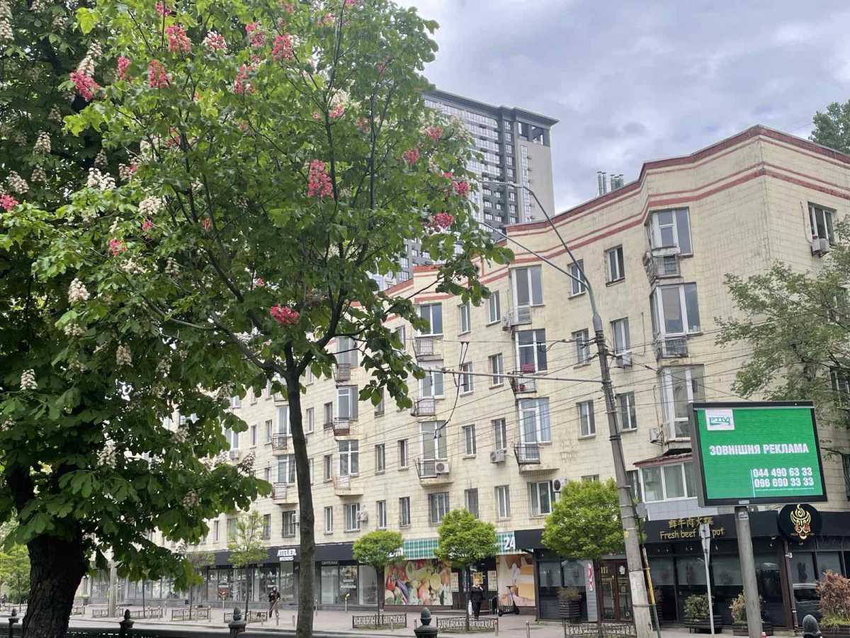 Продажа 2-комнатной квартиры 46 м², Берестейский, 7