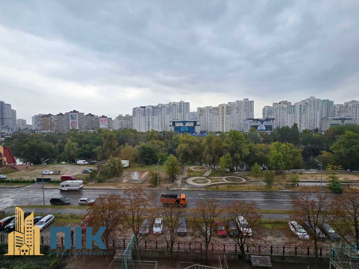 Продажа 3-комнатной квартиры 85 м², Срибнокильская ул., 14