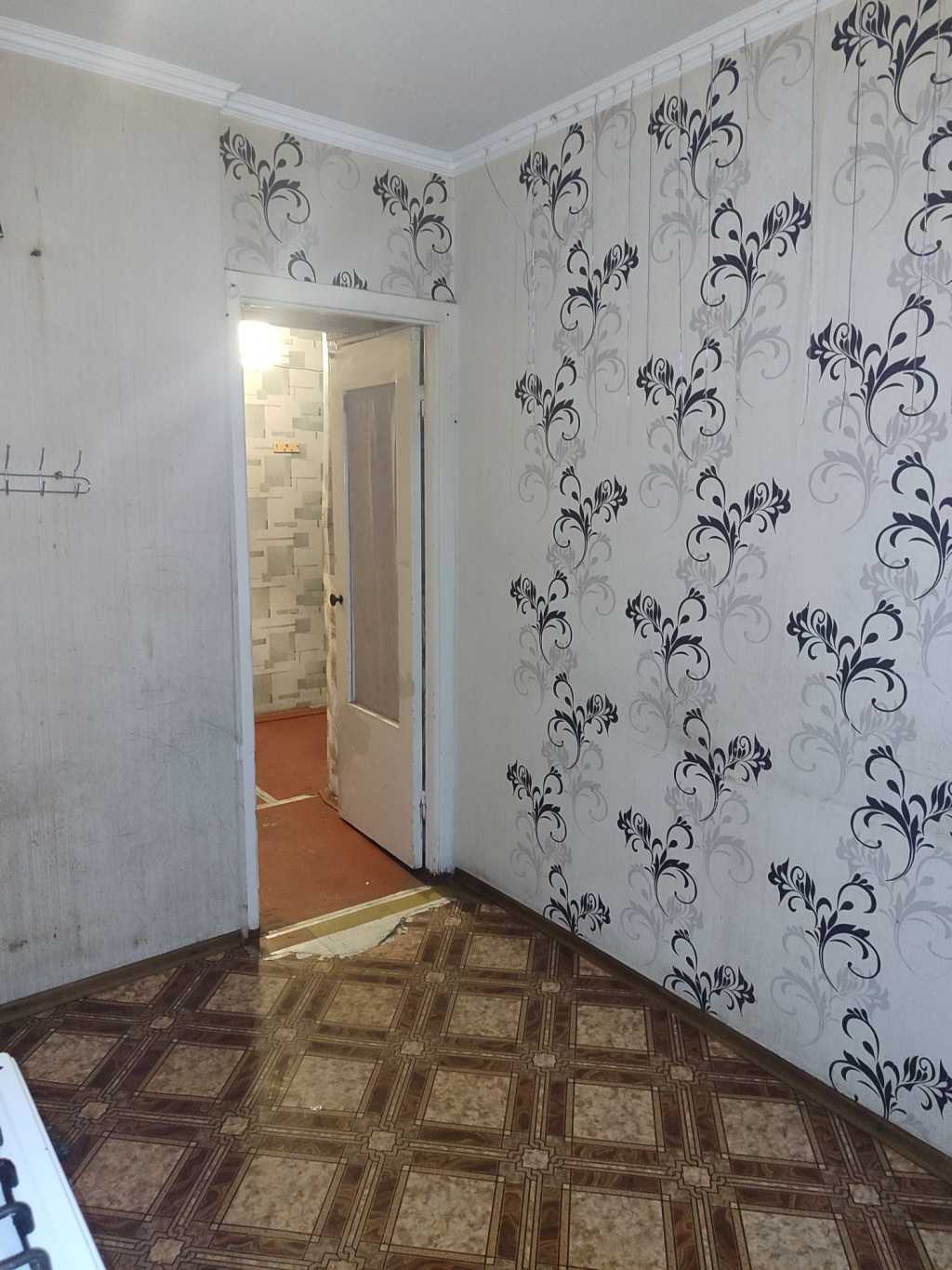 Продажа 3-комнатной квартиры 68.4 м², Рєпіна