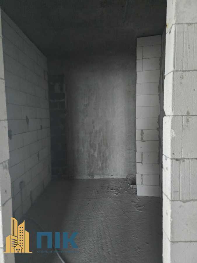 Продажа 2-комнатной квартиры 79 м², Днепровская наб., 15ж