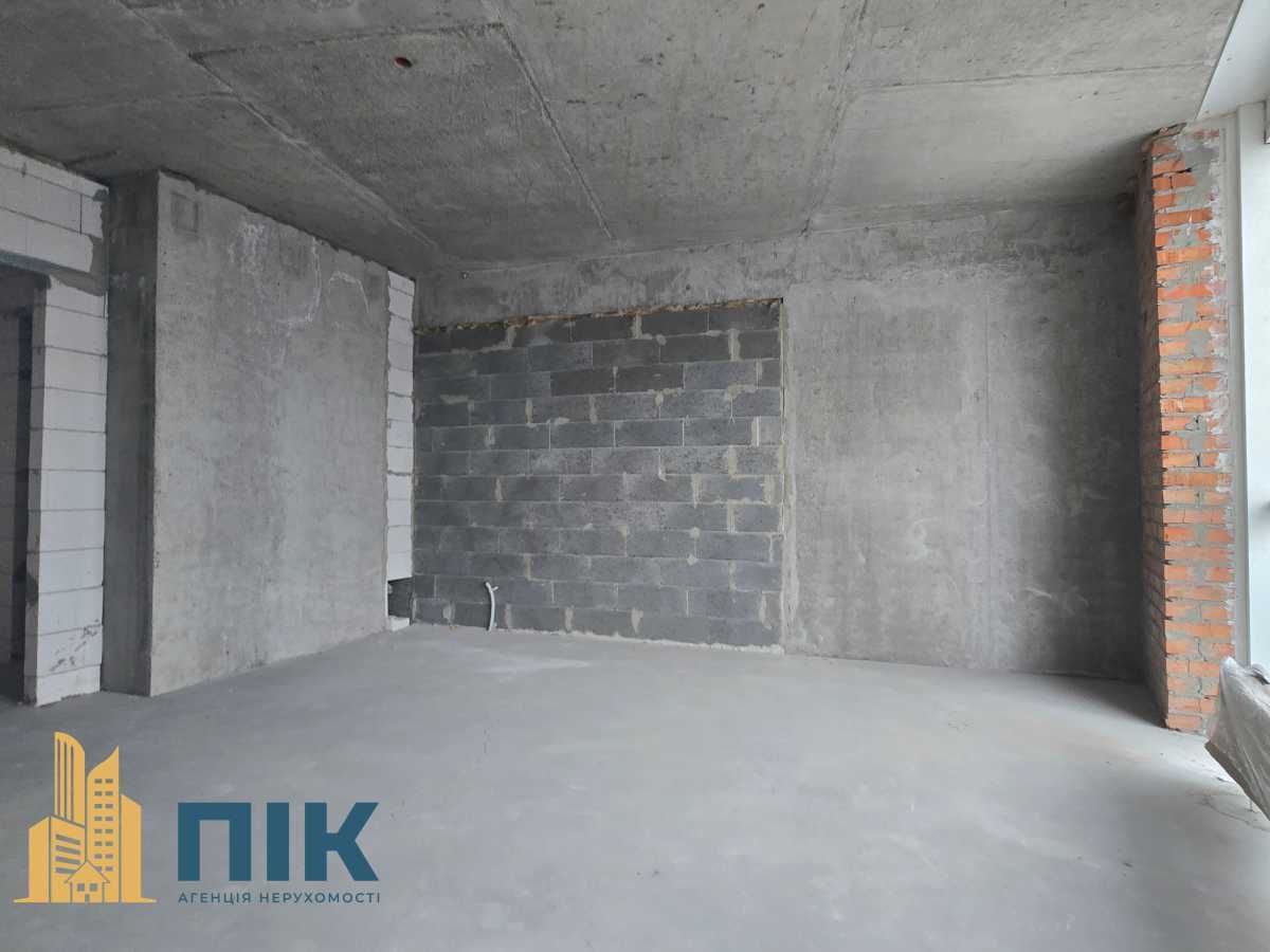 Продажа 2-комнатной квартиры 79 м², Днепровская наб., 15ж