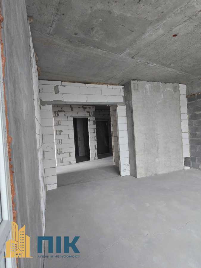 Продажа 2-комнатной квартиры 79 м², Днепровская наб., 15ж