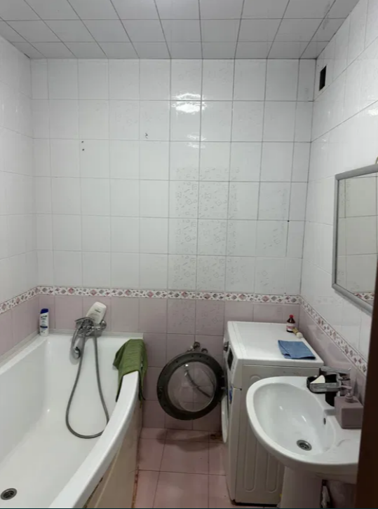 Продаж 3-кімнатної квартири 68 м², Армійська вул.