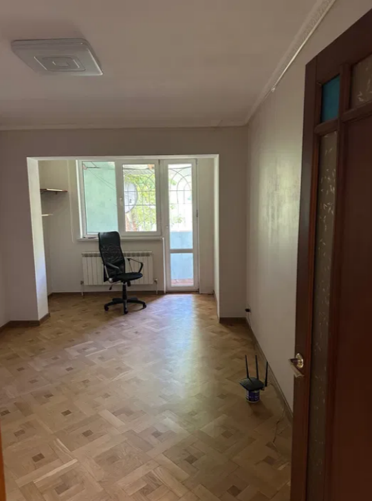 Продаж 3-кімнатної квартири 68 м², Армійська вул.