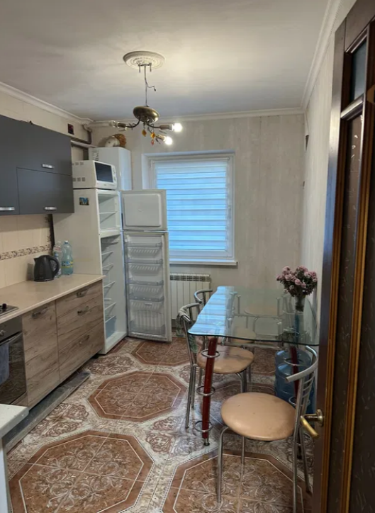 Продаж 3-кімнатної квартири 68 м², Армійська вул.