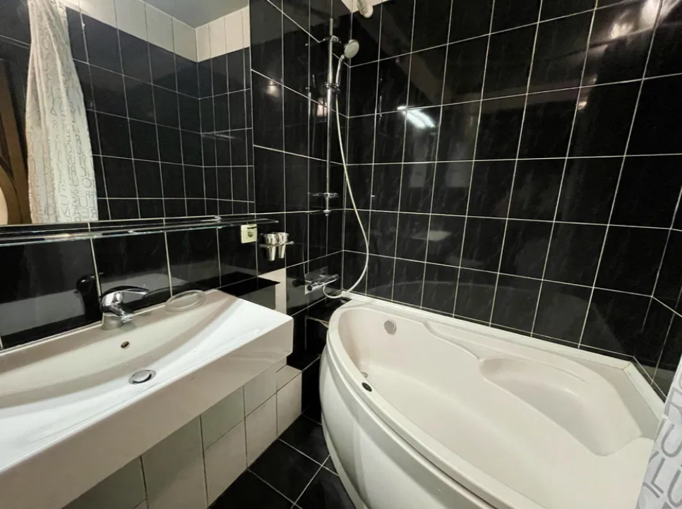 Продаж 1-кімнатної квартири 49 м², Маршала Говорова вул.