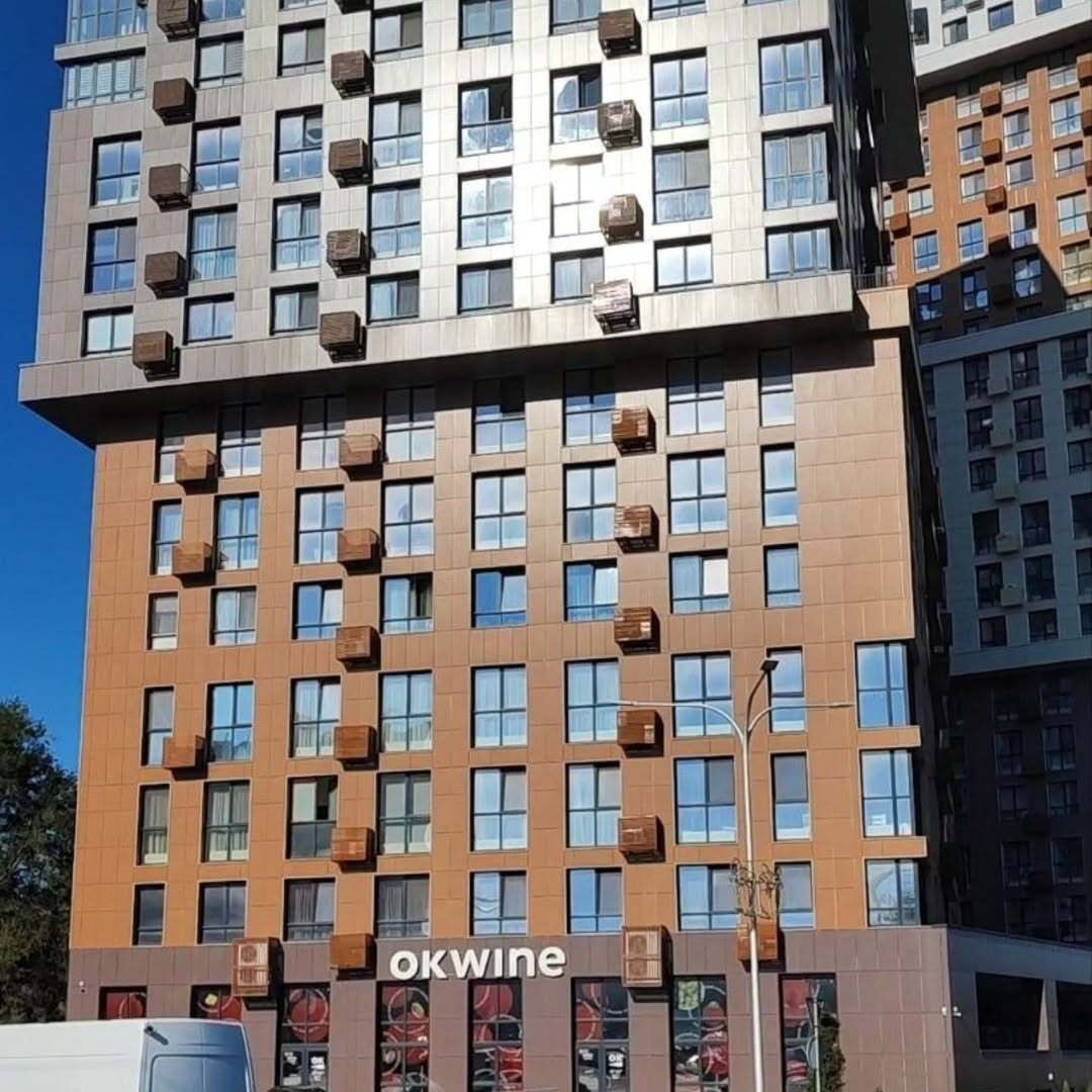 Продажа 2-комнатной квартиры 66 м², Звездный бул.