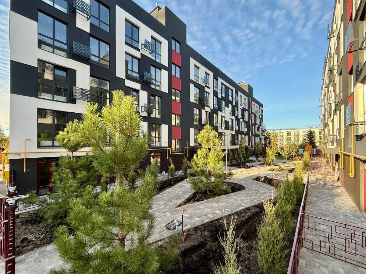 Продажа 1-комнатной квартиры 31 м², Институтская ул., 7