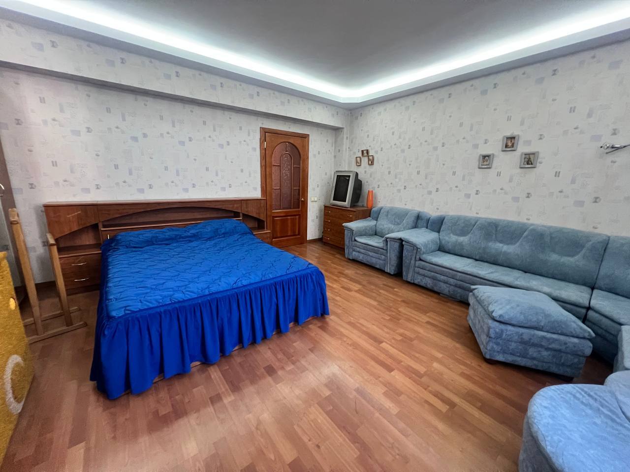 Аренда 4-комнатной квартиры 114 м², Европейская ул.