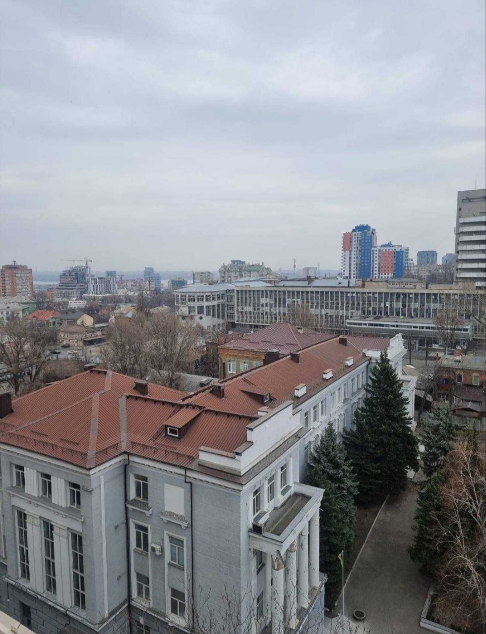 Продажа 3-комнатной квартиры 101 м², Василия Жуковского ул.