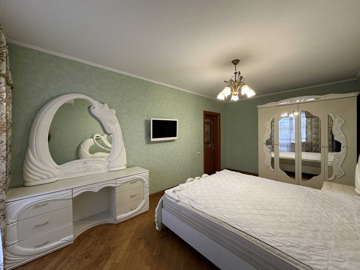 Продажа 3-комнатной квартиры 110 м², Анны Ахматовой ул., 43