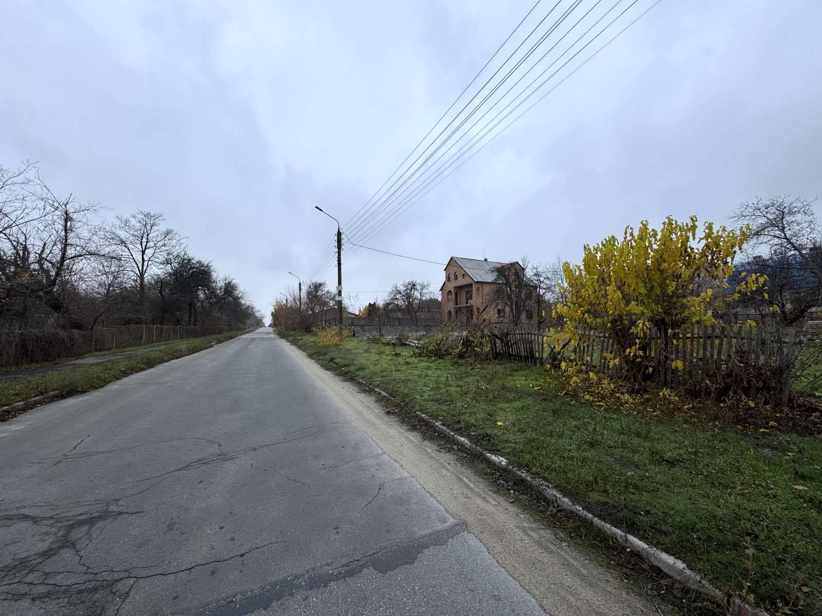 Продаж ділянки під індивідуальне житлове будівництво 21 соток, Правобережна вул.