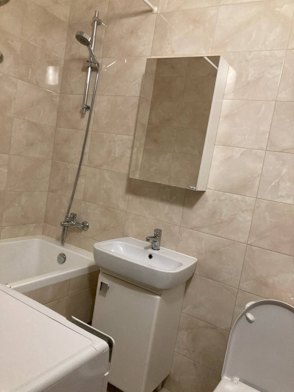 Оренда 1-кімнатної квартири 42 м², В'ячеслава Чорновола вул.