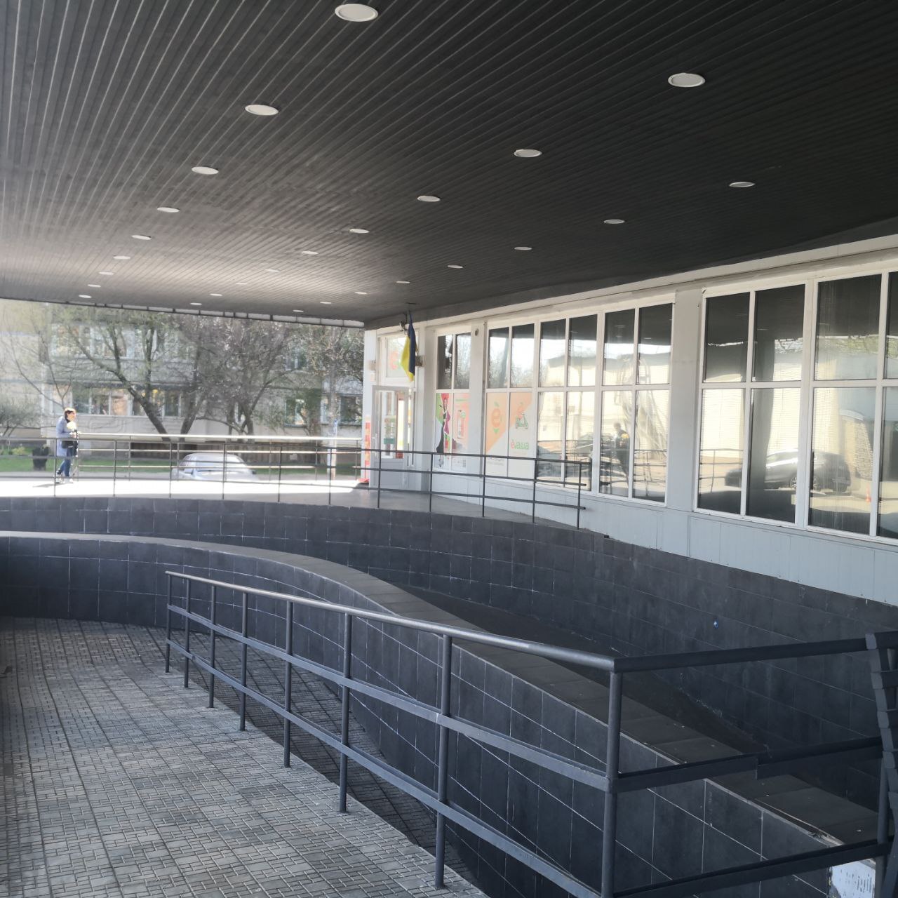 Оренда приміщення вільного призначення 2577 м², Київський Шлях вул., 2/14