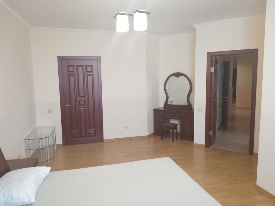 Аренда 3-комнатной квартиры 110 м², Княжий Затон ул., 21