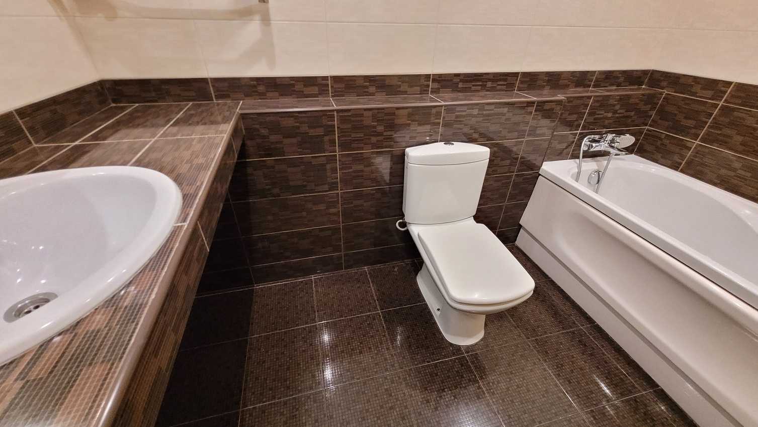 Продажа 3-комнатной квартиры 107 м², Евгения Сверстюка ул., 52В