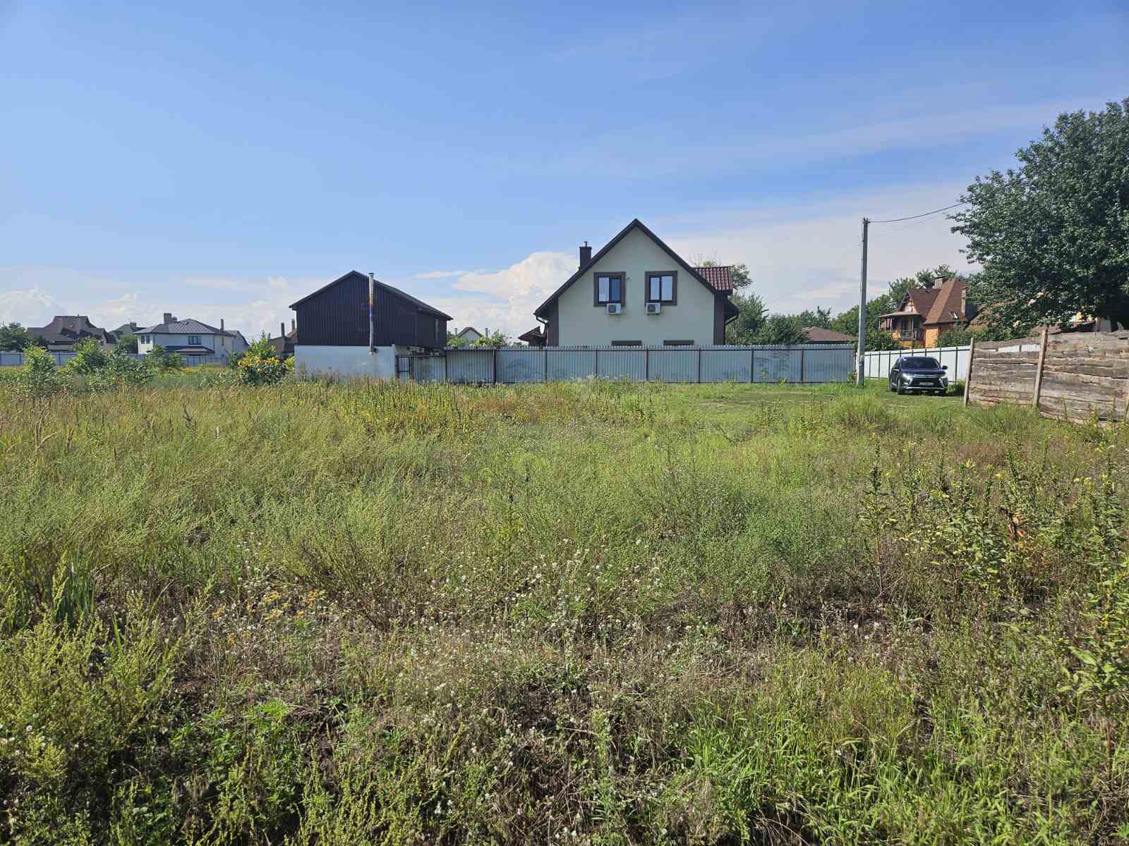 Продаж ділянки під індивідуальне житлове будівництво 0.1 соток