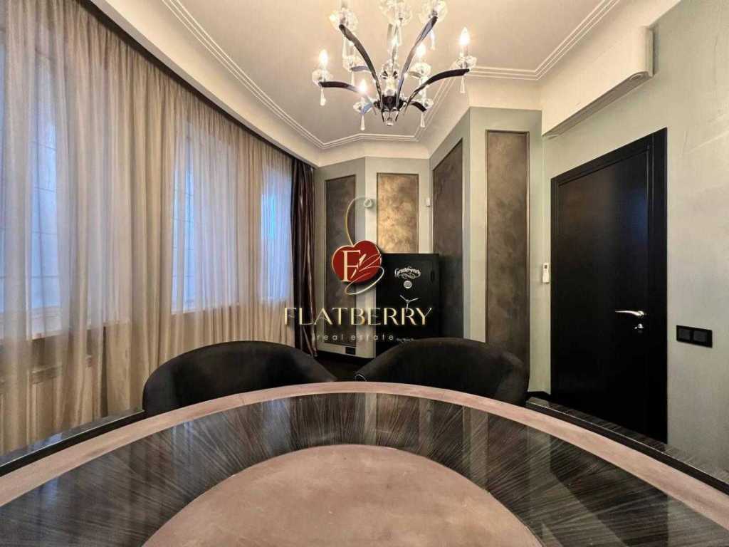 Продажа 5-комнатной квартиры 355 м², Срибнокильская ул., 12