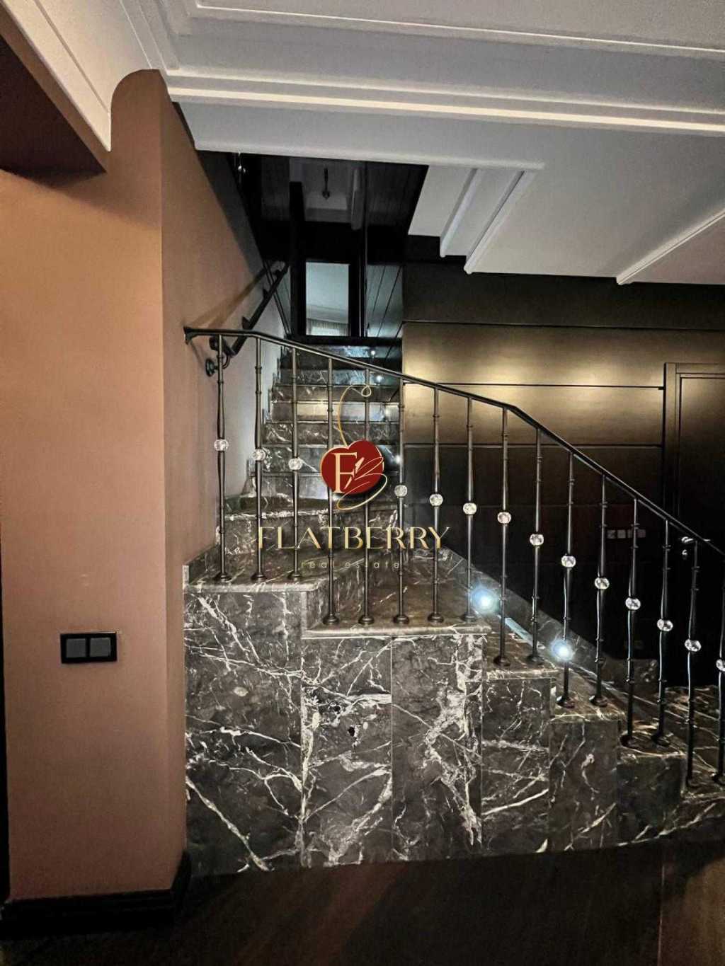 Продажа 5-комнатной квартиры 355 м², Срибнокильская ул., 12