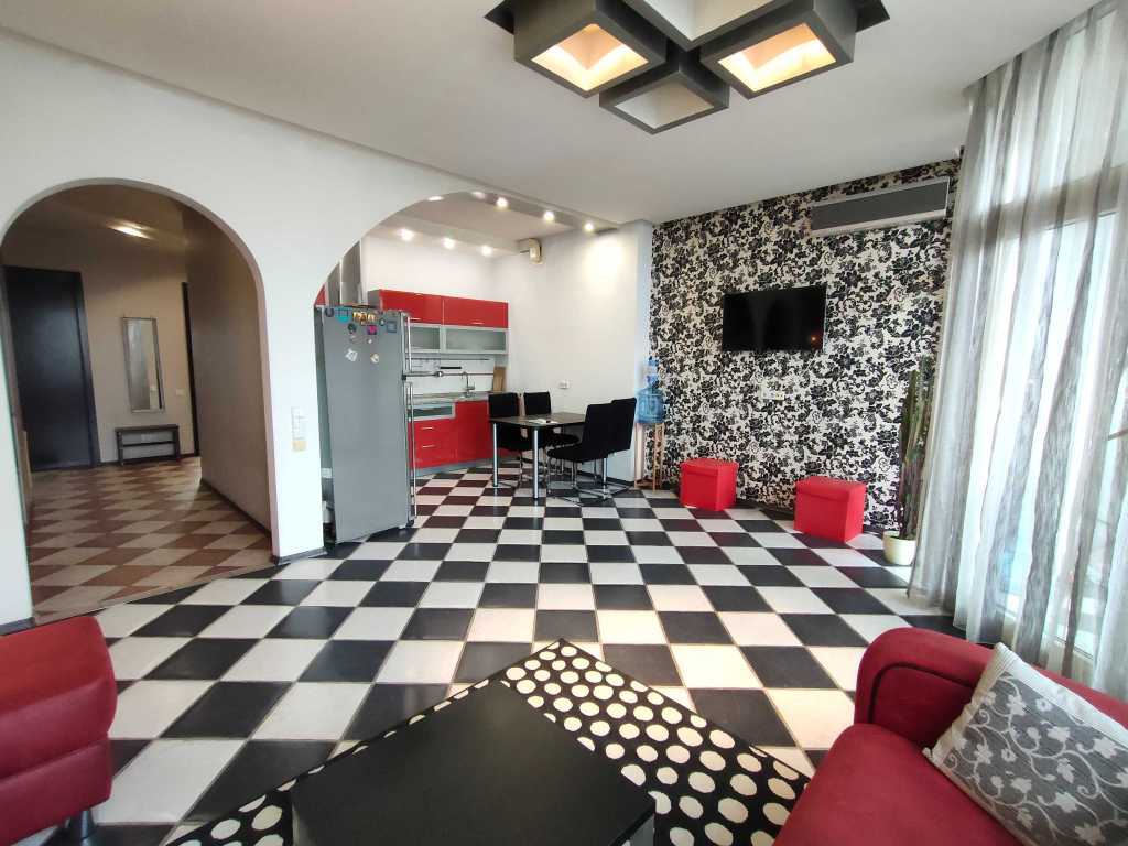 Оренда 3-кімнатної квартири 86 м², Володимирська вул., 49А