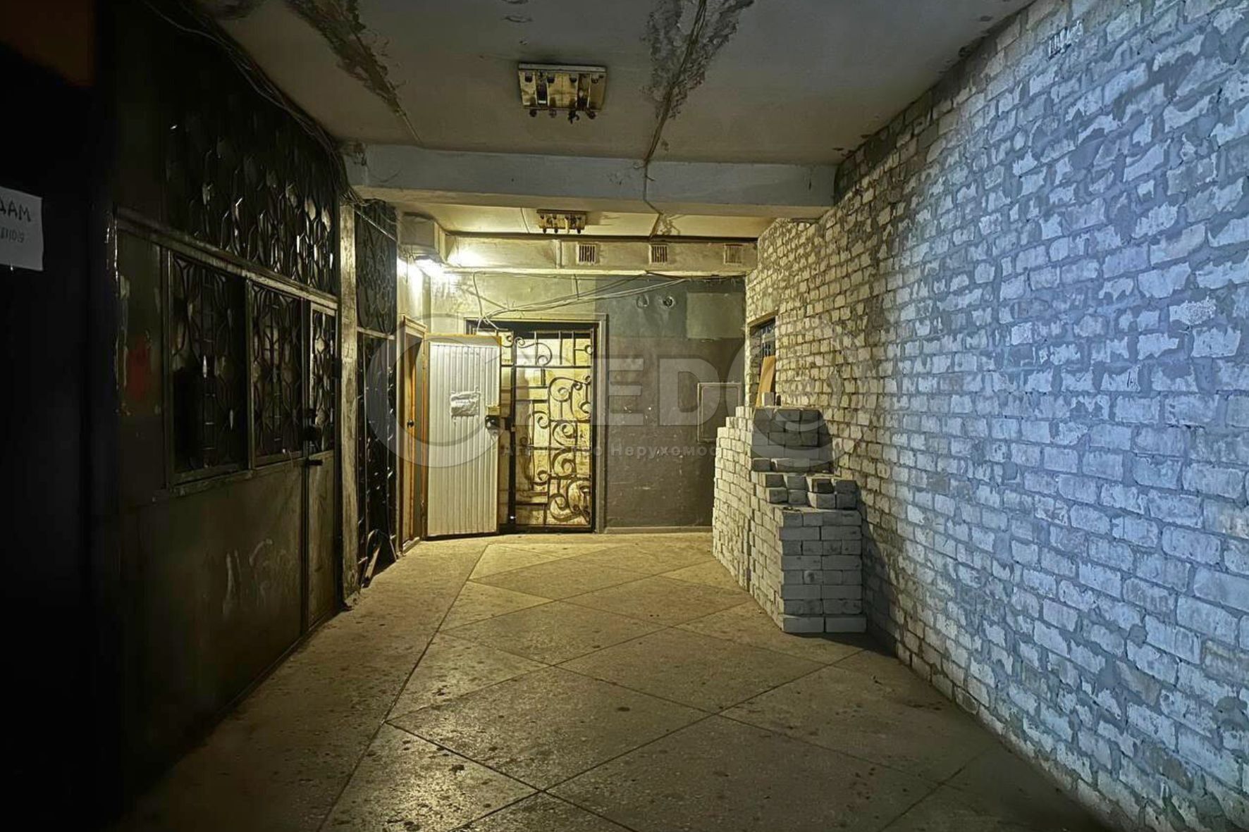 Продажа магазина 31.9 м², Солнечный мркн. ул.