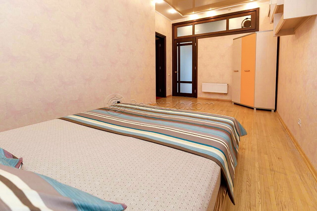 Аренда 3-комнатной квартиры 130 м², Гагаринское Плато ул., 5/3