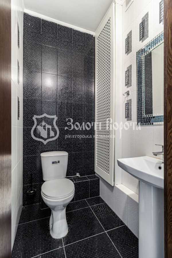 Продажа 3-комнатной квартиры 105.4 м², Пономарева ул., 26/1