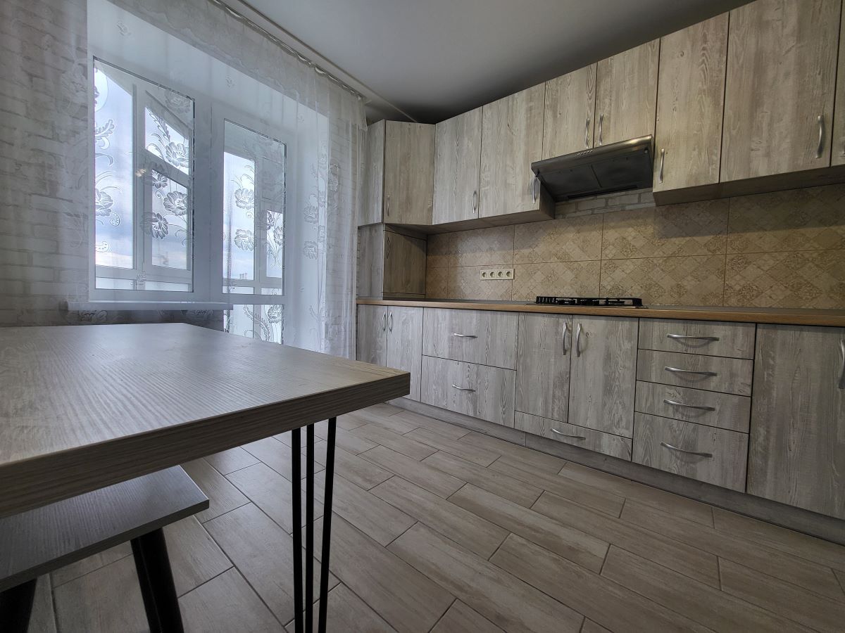 Аренда 1-комнатной квартиры 40 м², Героев Сталинграда ул.