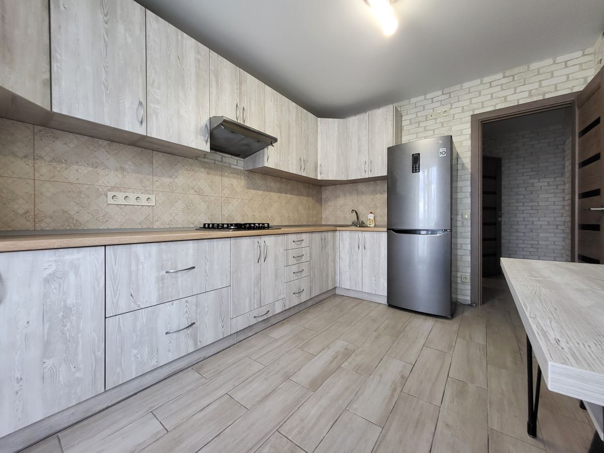 Аренда 1-комнатной квартиры 40 м², Героев Сталинграда ул.