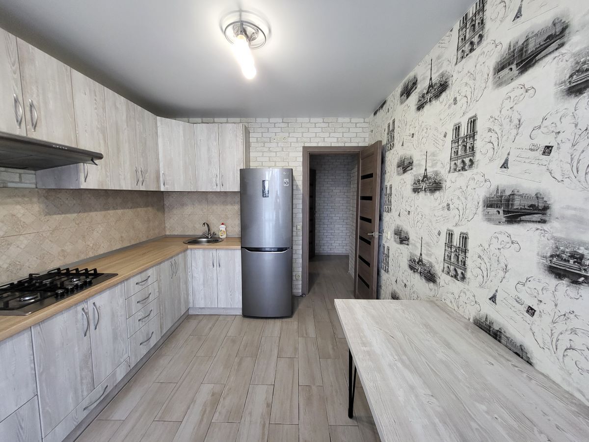 Аренда 1-комнатной квартиры 40 м², Героев Сталинграда ул.