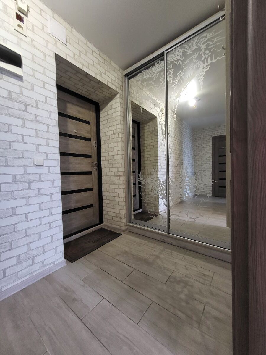 Аренда 1-комнатной квартиры 40 м², Героев Сталинграда ул.