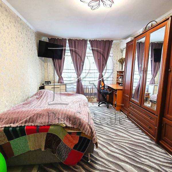 Продажа 1-комнатной квартиры 38 м², Булгакова ул., 8А