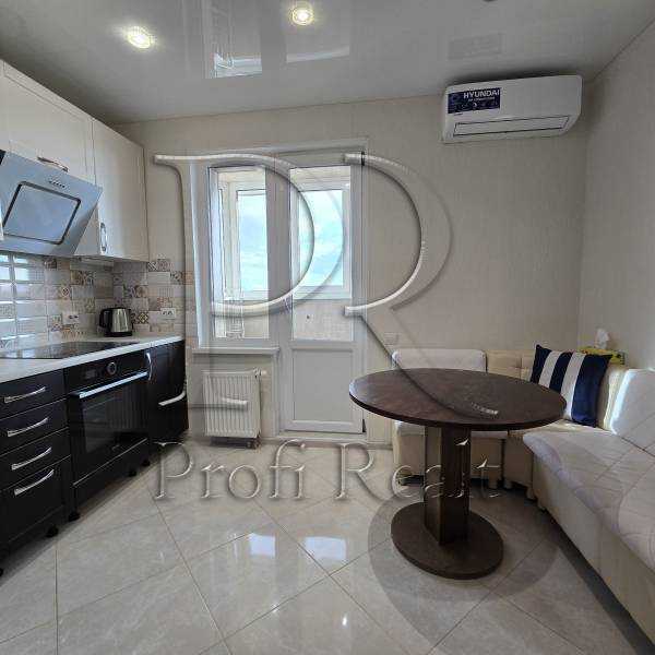 Продажа 1-комнатной квартиры 43 м², Ломоносова ул., 36А