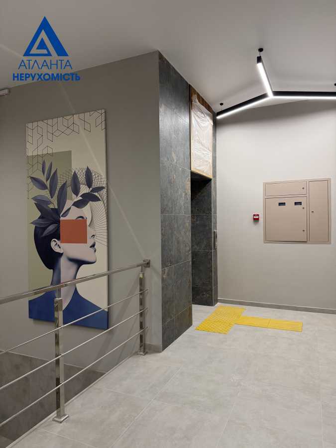 Продажа 2-комнатной квартиры 68.8 м², Возрождения просп., 32