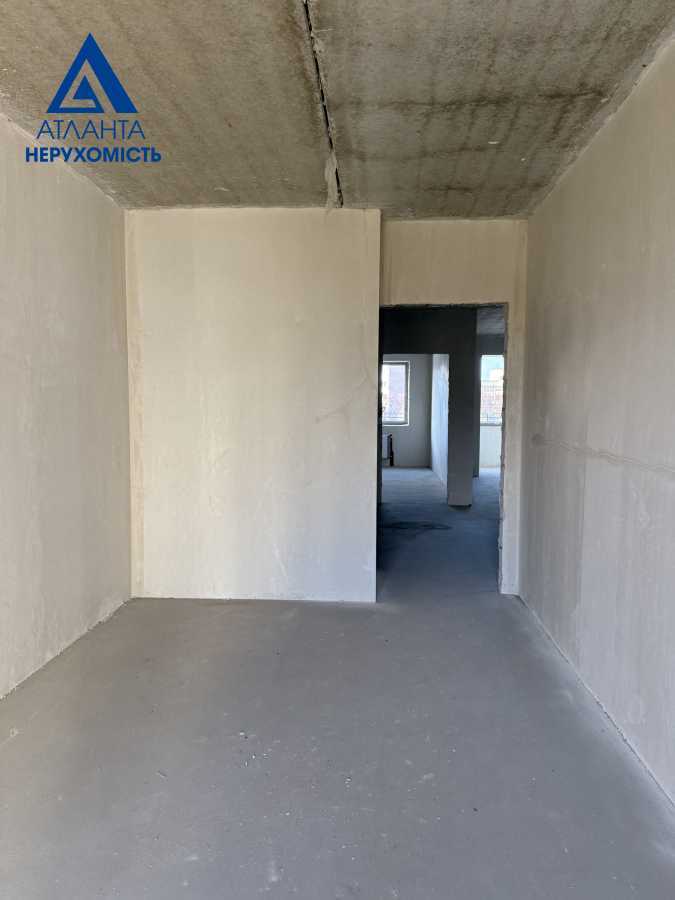 Продажа 2-комнатной квартиры 68.8 м², Возрождения просп., 32