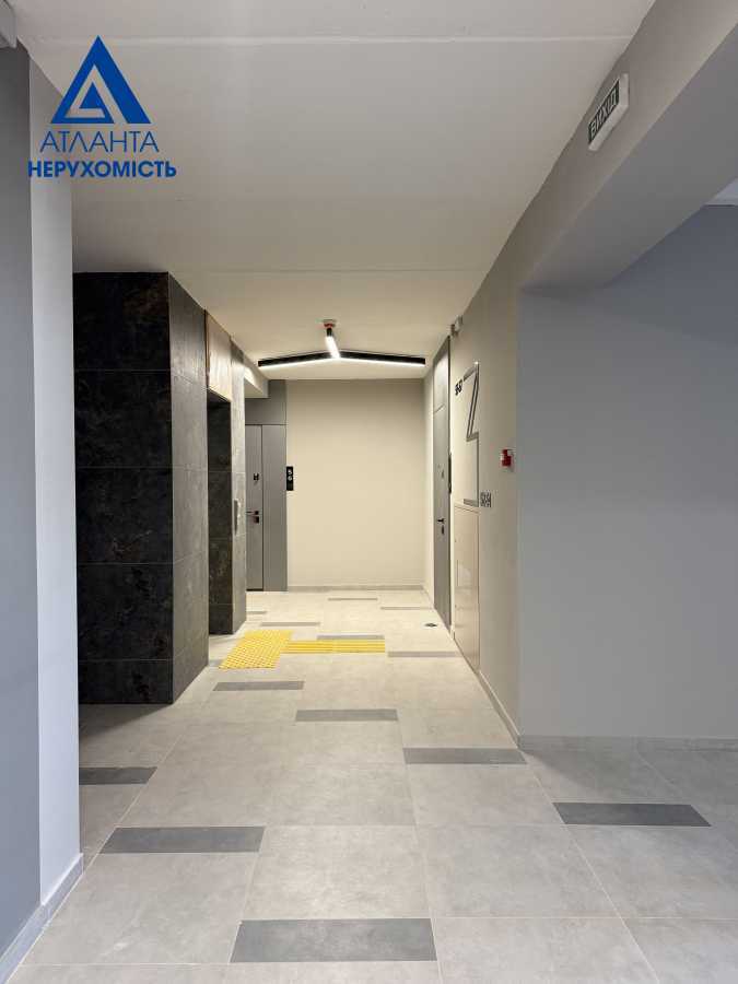 Продажа 2-комнатной квартиры 68.8 м², Возрождения просп., 32