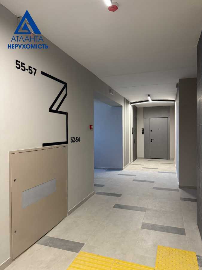 Продажа 2-комнатной квартиры 68.8 м², Возрождения просп., 32